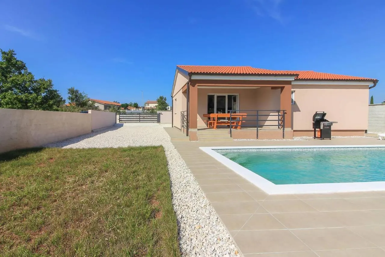 New Beautiful Villa With Private Pool In Istria Štokovci