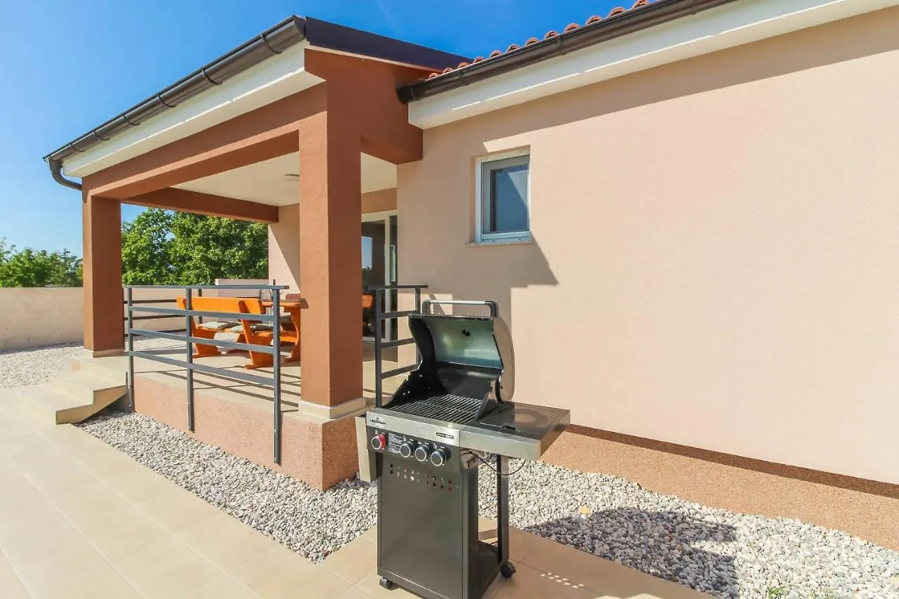 New Beautiful Villa With Private Pool In Istria Štokovci